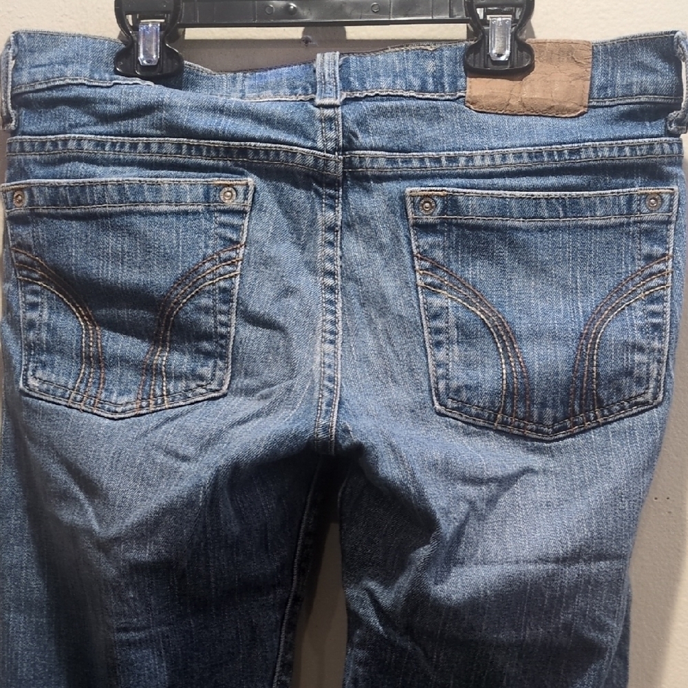 Hollister CO High Rise Blue Denim Jeans - Picture 3 of 5